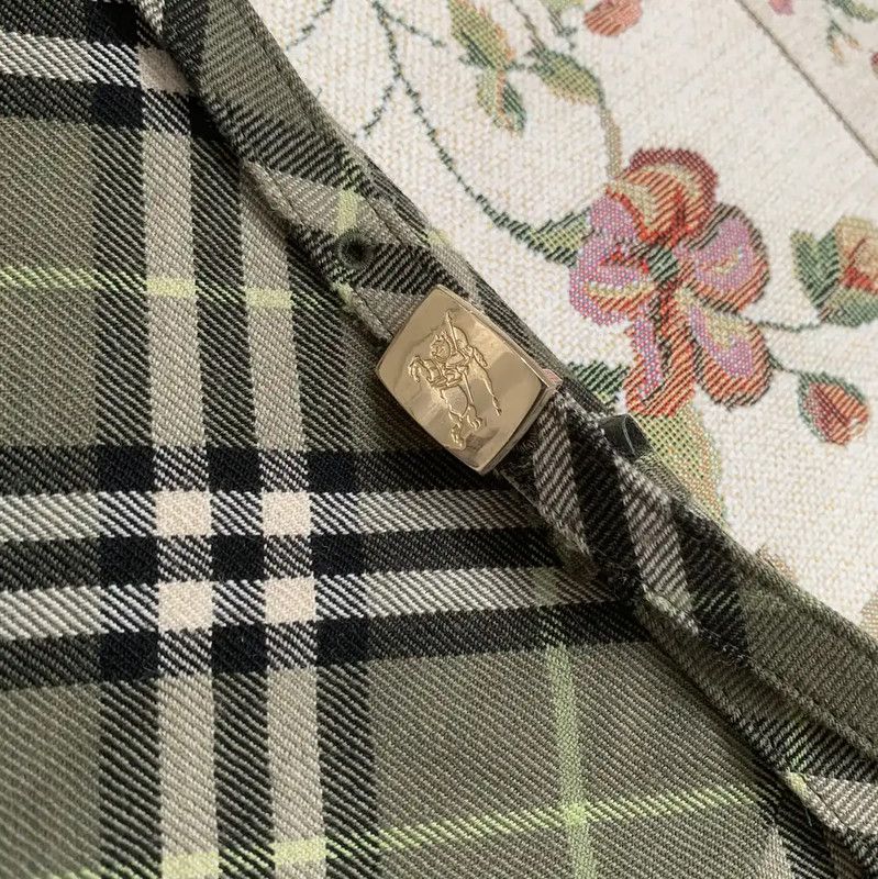 Burberry Burberry Green Wool Plaid Midi Skirt Size 27" / US 4 / IT 40 - 2 Thumbnail
