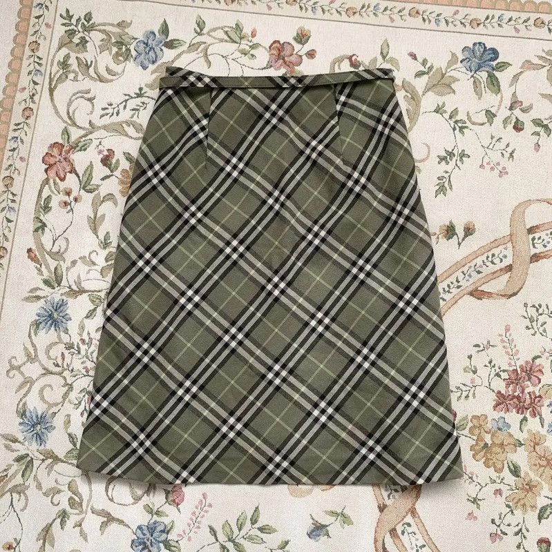 Burberry Burberry Green Wool Plaid Midi Skirt Size 27" / US 4 / IT 40 - 4 Thumbnail