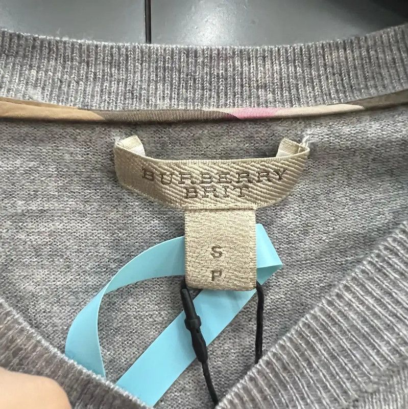 Burberry Burberry Gray Wool Long Sleeve Knit Top Size S / US 4 / IT 40 - 3 Thumbnail