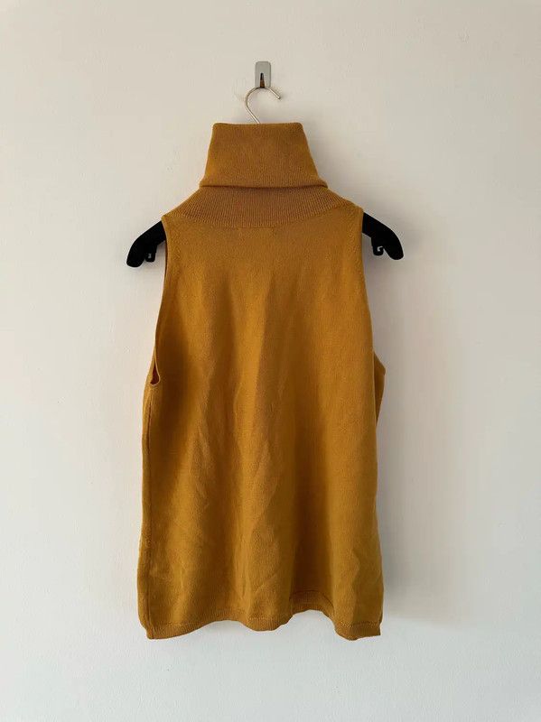 Burberry Burberry Yellow Knit Top for Women Size L / US 10 / IT 46 - 2 Thumbnail