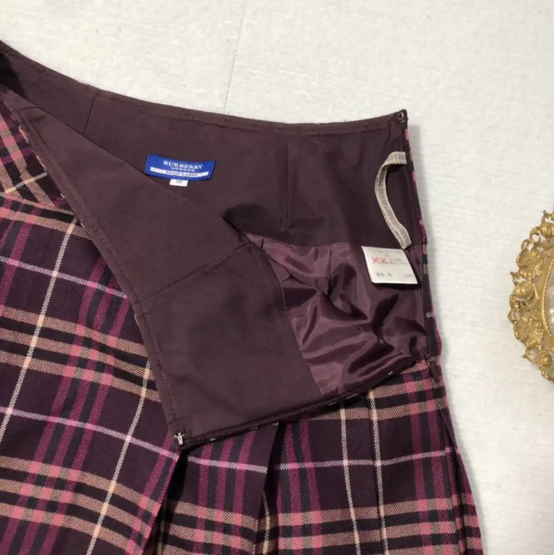 Burberry Burberry Purple Wool Women's Short Skirt Size 23" - 2 Thumbnail