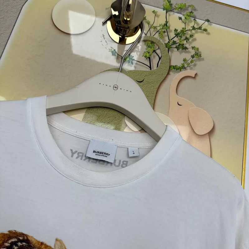 Burberry Burberry Summer White Cotton Graphic T-Shirt Size L / US 10 / IT 46 - 3 Thumbnail