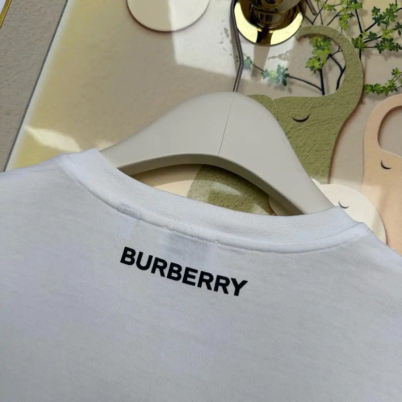 Burberry Burberry Summer White Cotton Graphic T-Shirt Size L / US 10 / IT 46 - 6 Thumbnail