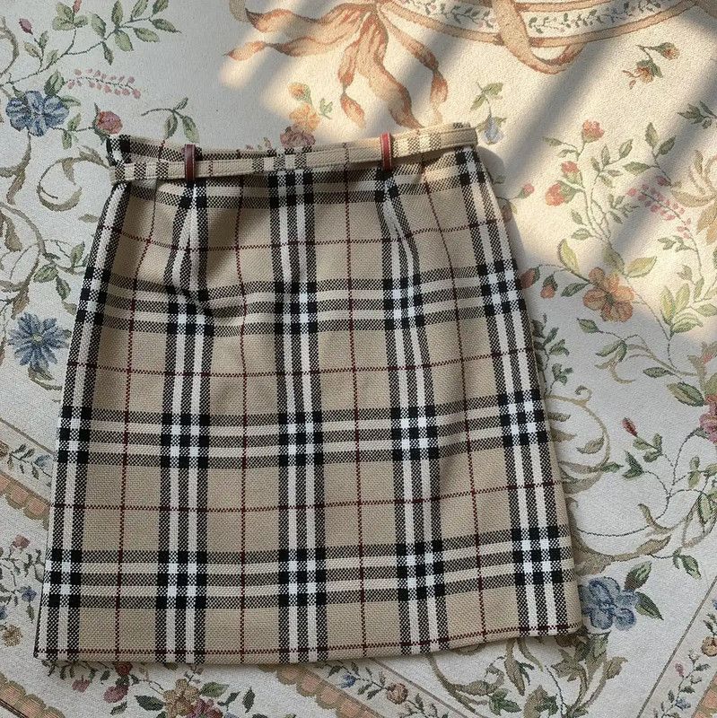 Burberry Burberry Women's Khaki Polyester Mini Skirt Size 23" - 2 Thumbnail