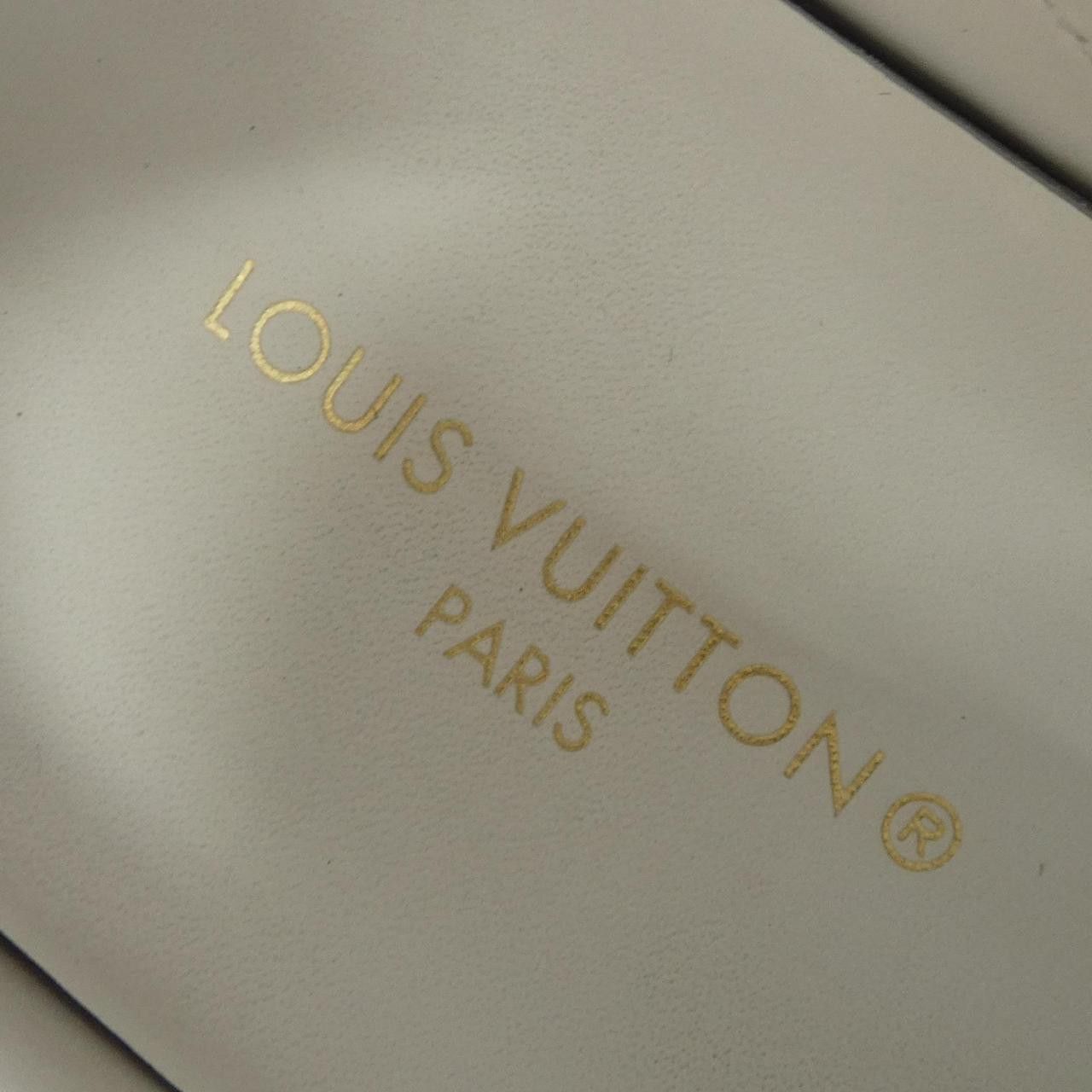 Louis Vuitton Louis Vuitton Louis Vuitton Time Out Line Sneakers Leather Shoes DUTY FREE for USA Size ONE SIZE - 6 Thumbnail