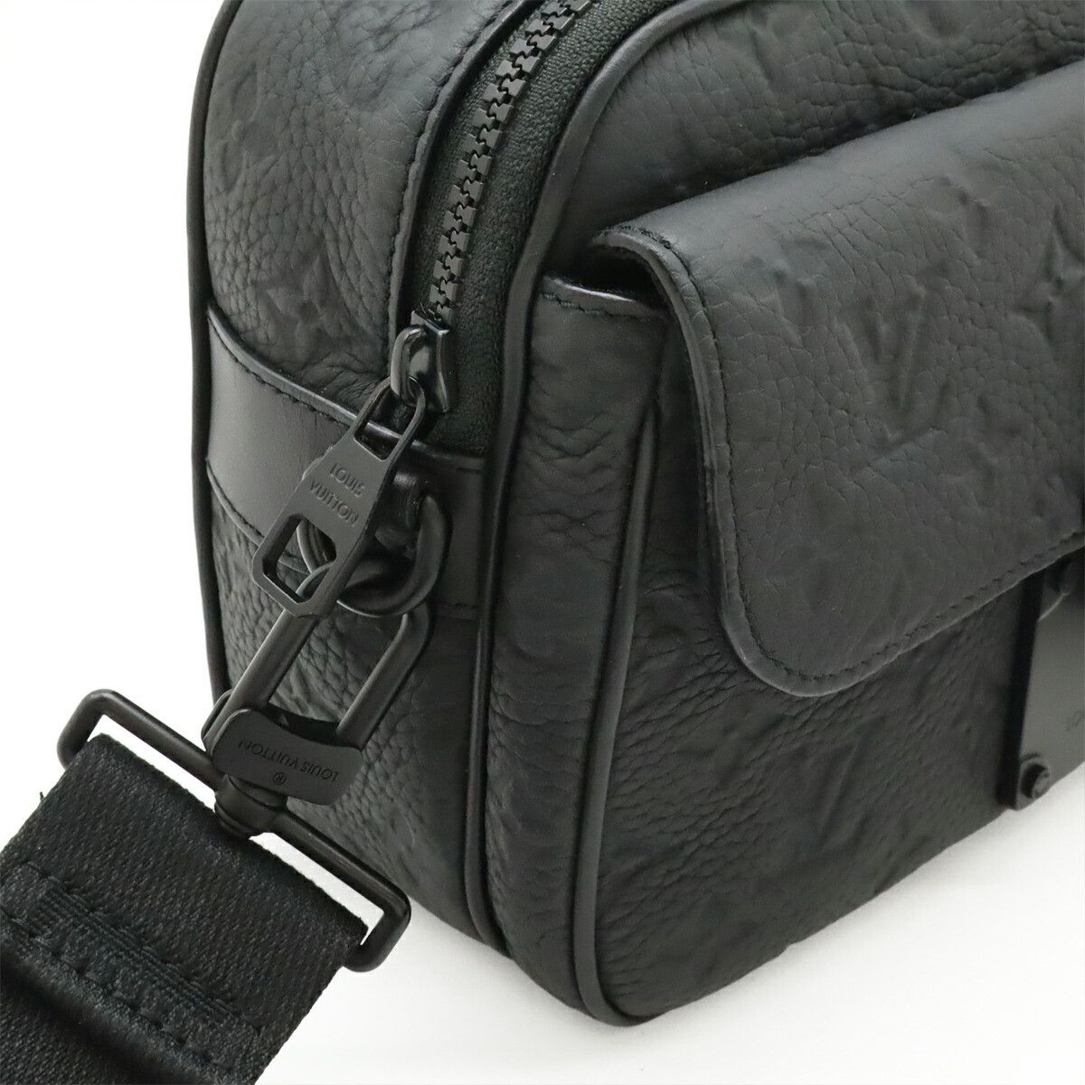 Louis Vuitton Louis Vuitton Louis Vuitton S Lock Monogram 2way Shoulder Bag Leather Shoulder Bag M58489 DUTY FREE for USA Size ONE SIZE - 4 Thumbnail