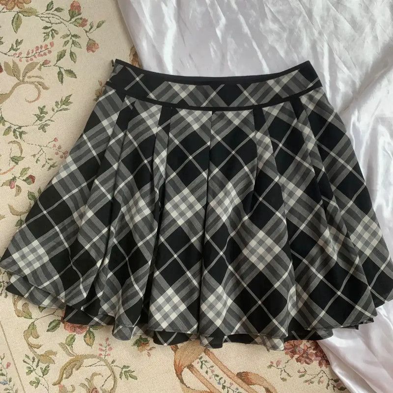 Burberry Burberry Black Wool Blend Skirt for Women Size 23" - 6 Thumbnail