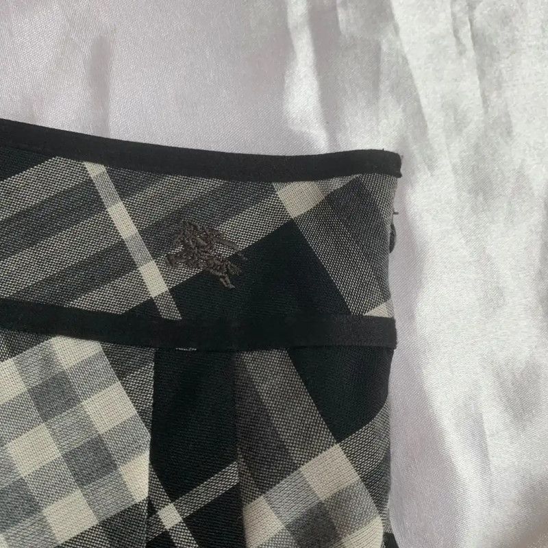 Burberry Burberry Black Wool Blend Skirt for Women Size 23" - 3 Thumbnail