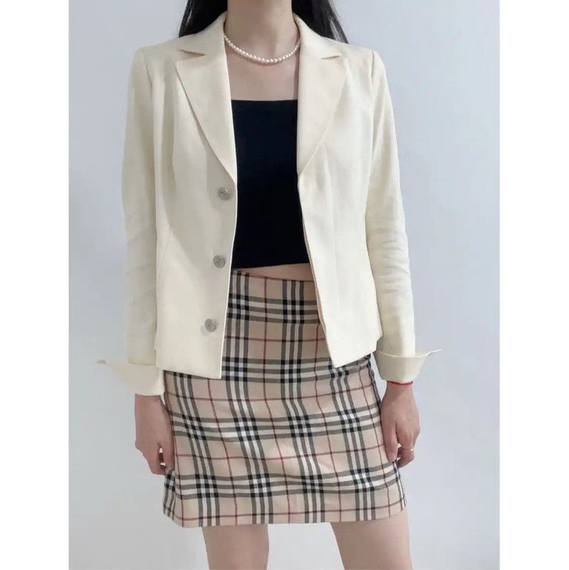 Burberry Burberry Short Wool Plaid Skirt in Khaki Size 27" / US 4 / IT 40 - 2 Thumbnail