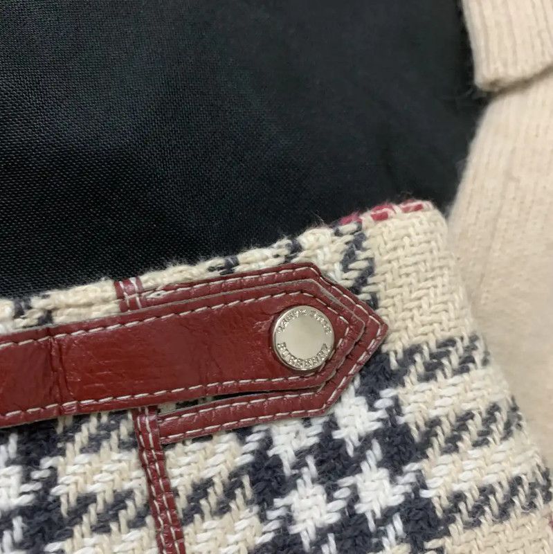 Burberry Burberry Women's Khaki Check Wool Skirt Size 23" - 3 Thumbnail
