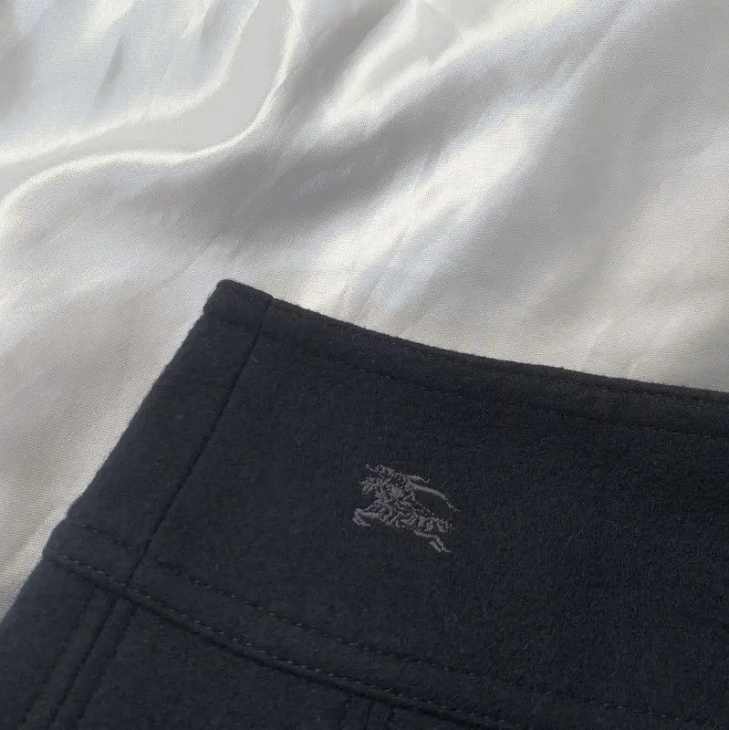 Burberry Burberry Pleated Wool Mini Skirt in Dark Blue Size 24" / US 00 / IT 34 - 4 Thumbnail