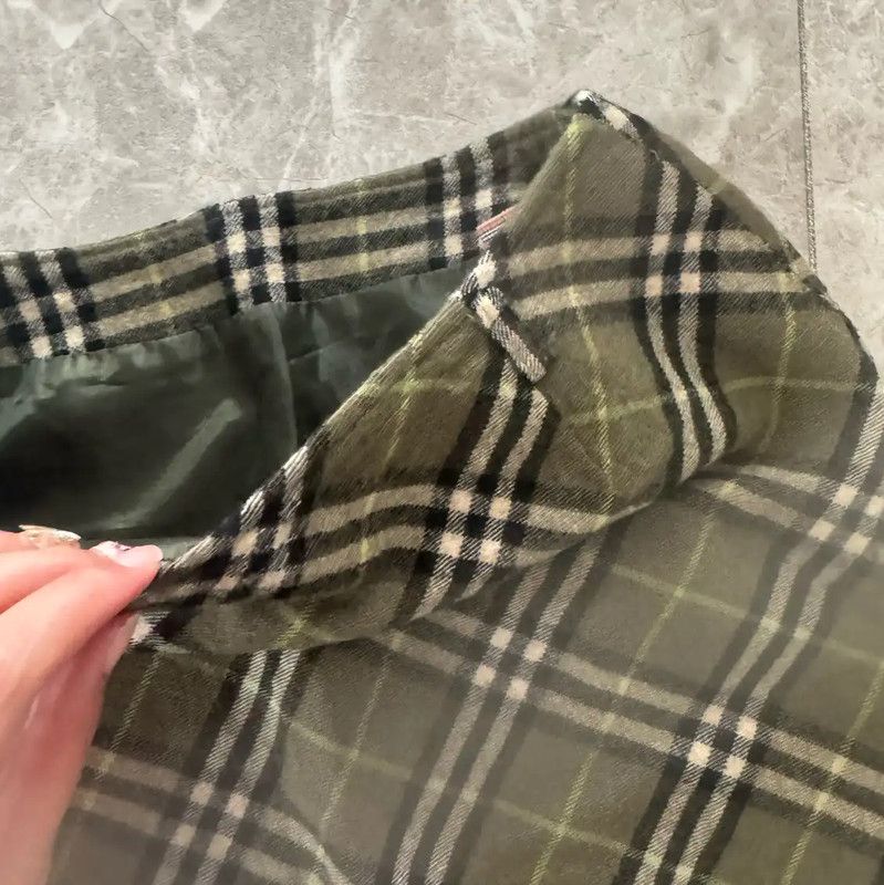 Burberry Burberry Green Wool Mini Skirt Size S Size 23" - 4 Thumbnail