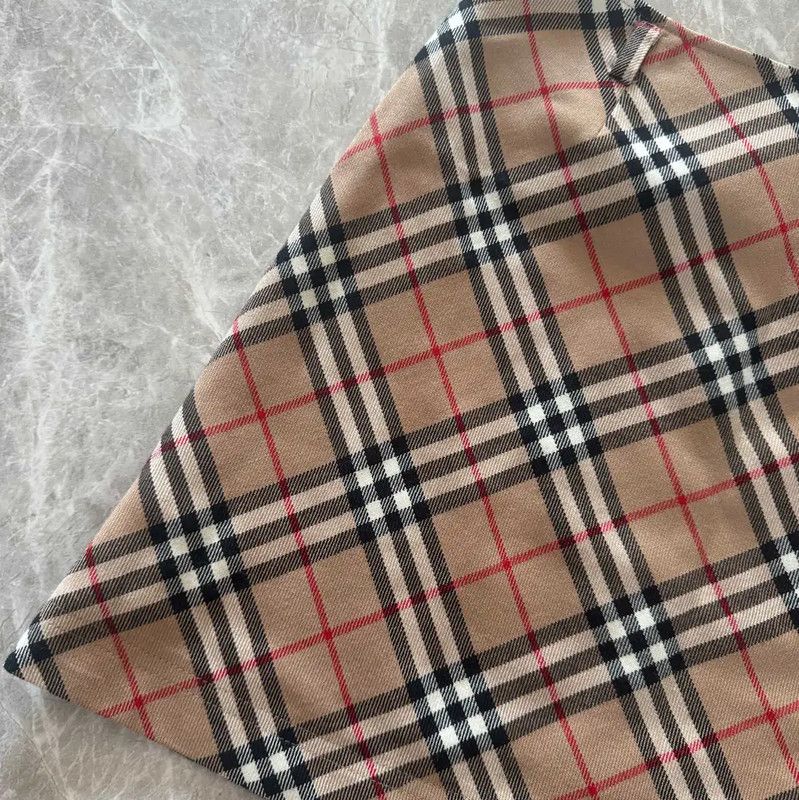 Burberry Burberry Wool Mini Skirt in Khaki Size 23" - 3 Thumbnail