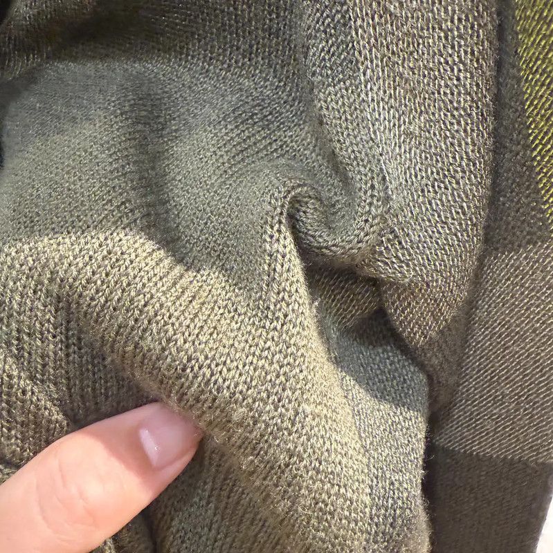 Burberry Burberry Military Green Cashmere Blend Cardigan Size S / US 4 / IT 40 - 6 Thumbnail