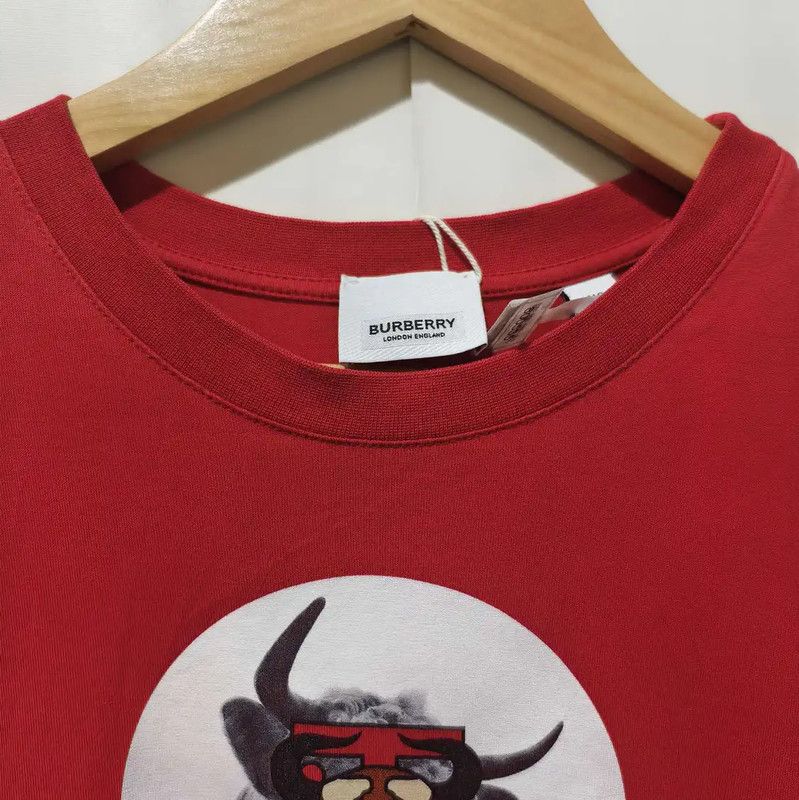 Burberry Burberry Red Cotton Printed Short Sleeve Tee Size XS / US 0-2 / IT 36-38 - 3 Thumbnail