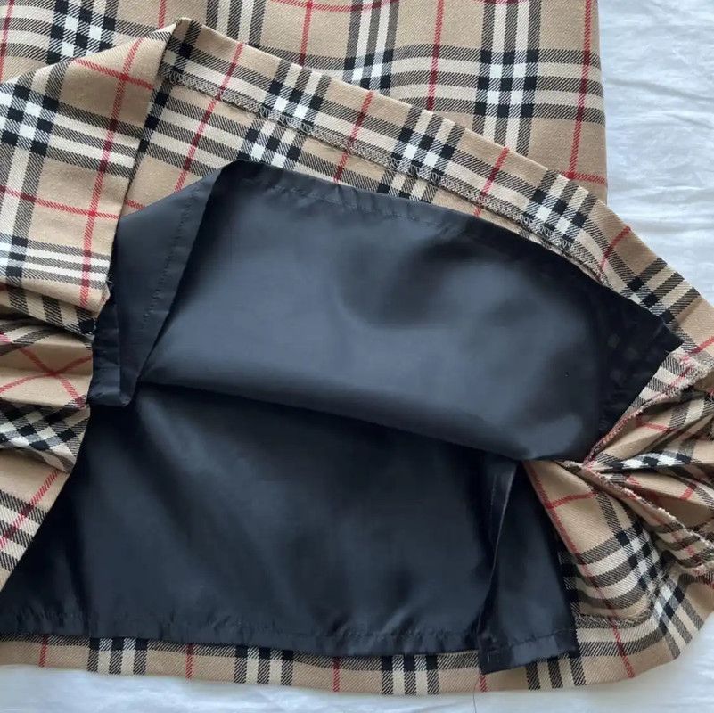 Burberry Burberry Khaki Wool Midi Skirt for Women Size 24" / US 00 / IT 34 - 3 Thumbnail