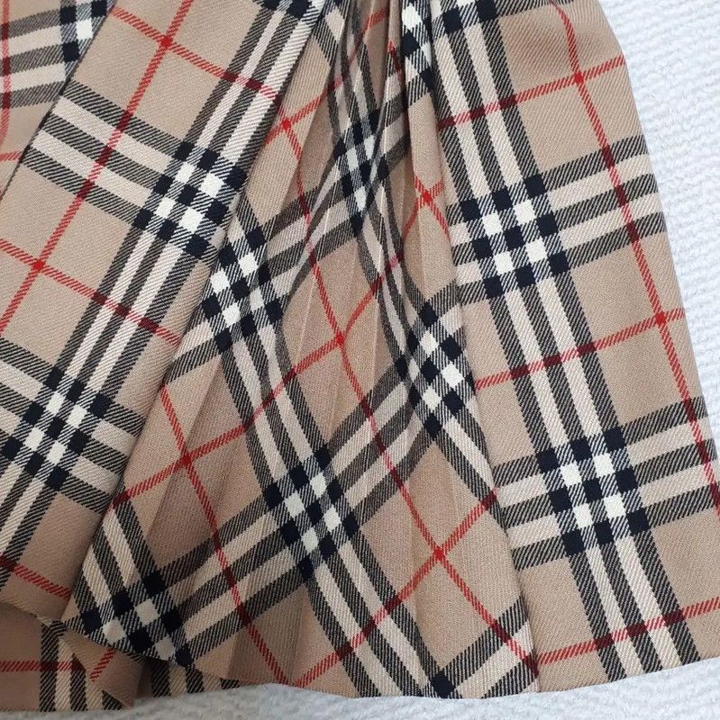 Burberry Burberry Khaki Wool Midi Skirt for Women Size 24" / US 00 / IT 34 - 8 Thumbnail