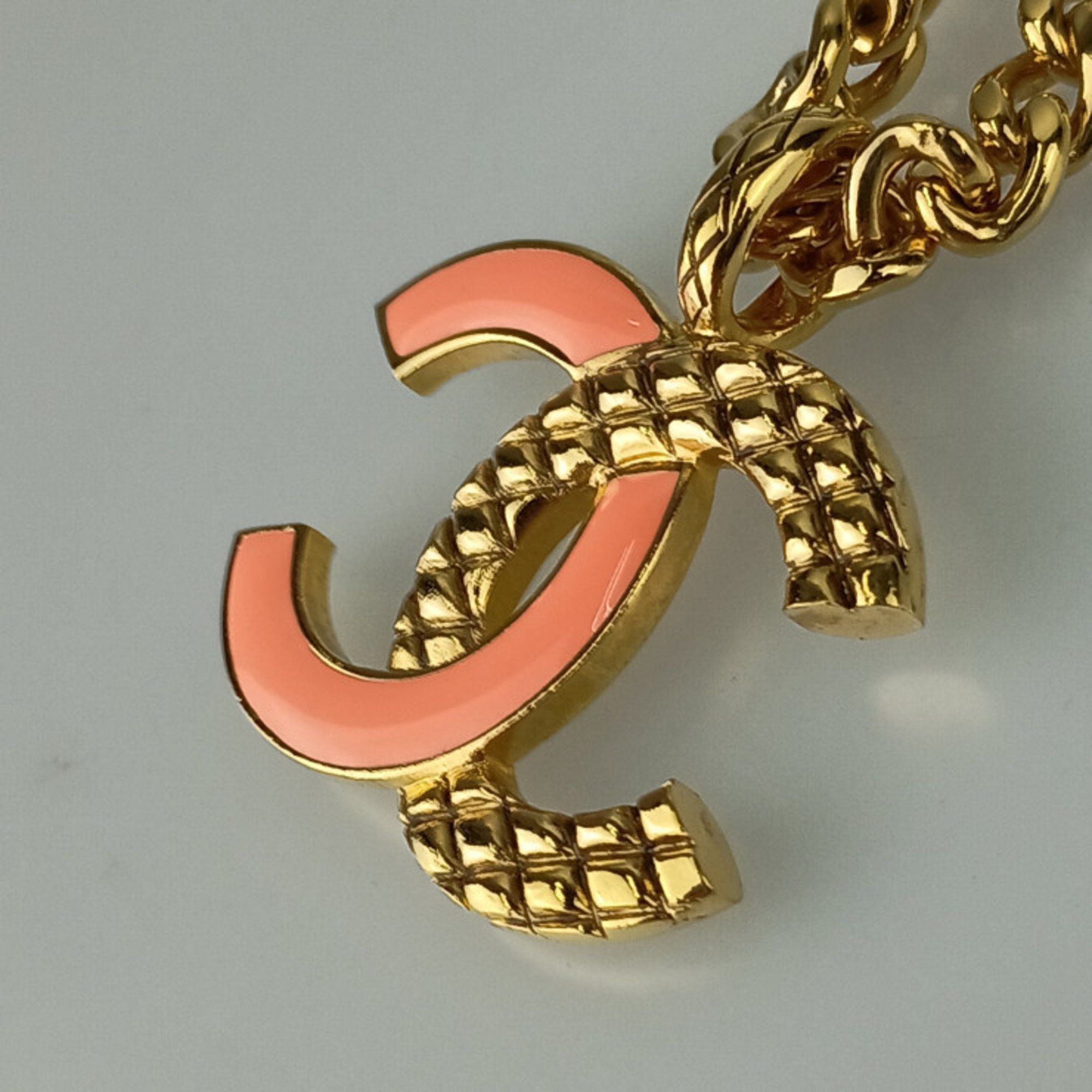 Chanel CHANEL Coco Mark Necklace - Gold and Pink Metal for Women Size ONE SIZE - 2 Thumbnail