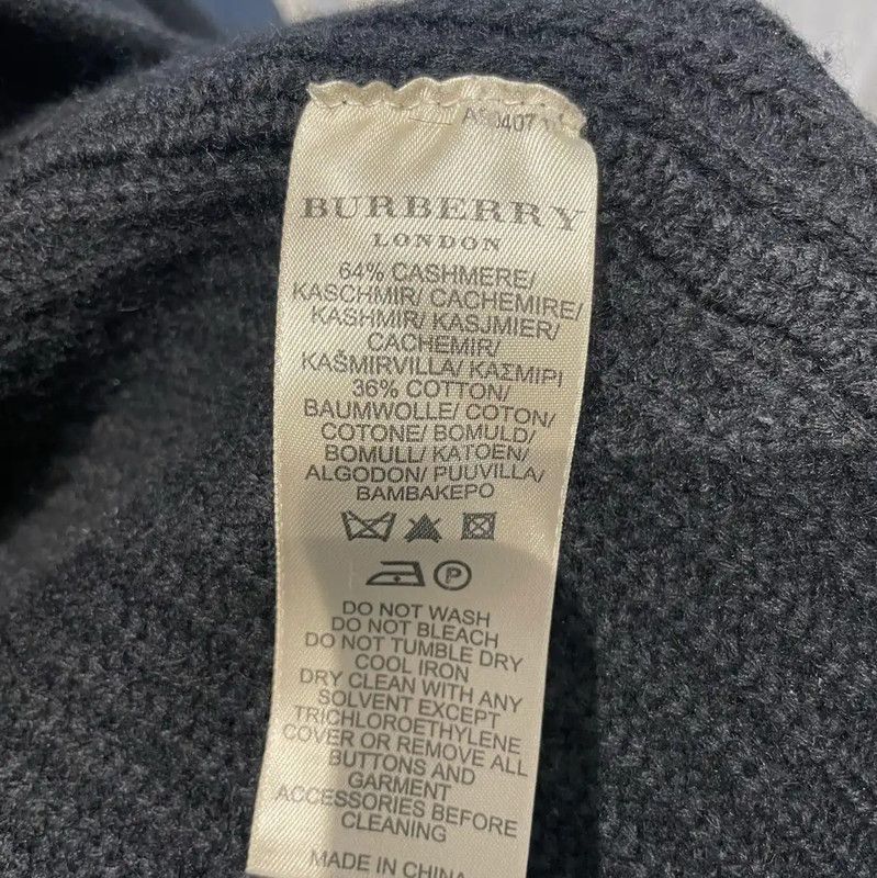 Burberry Burberry Black Cashmere Long Sleeve Knit Sweater Size S / US 4 / IT 40 - 5 Thumbnail