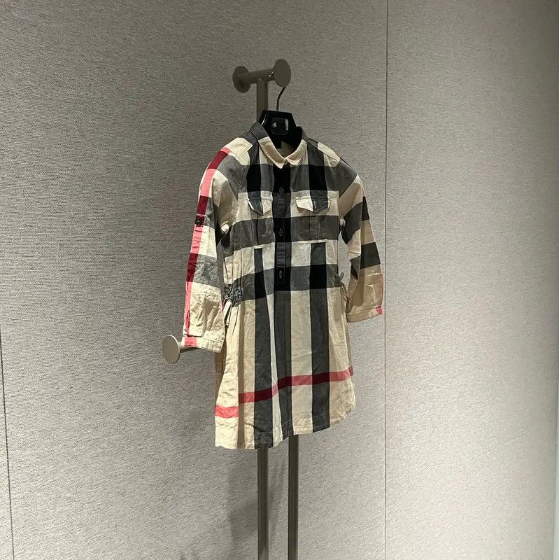 Burberry Burberry Checkered Long Sleeve Dress for Women Size XS / US 0-2 / IT 36-38 - 3 Thumbnail