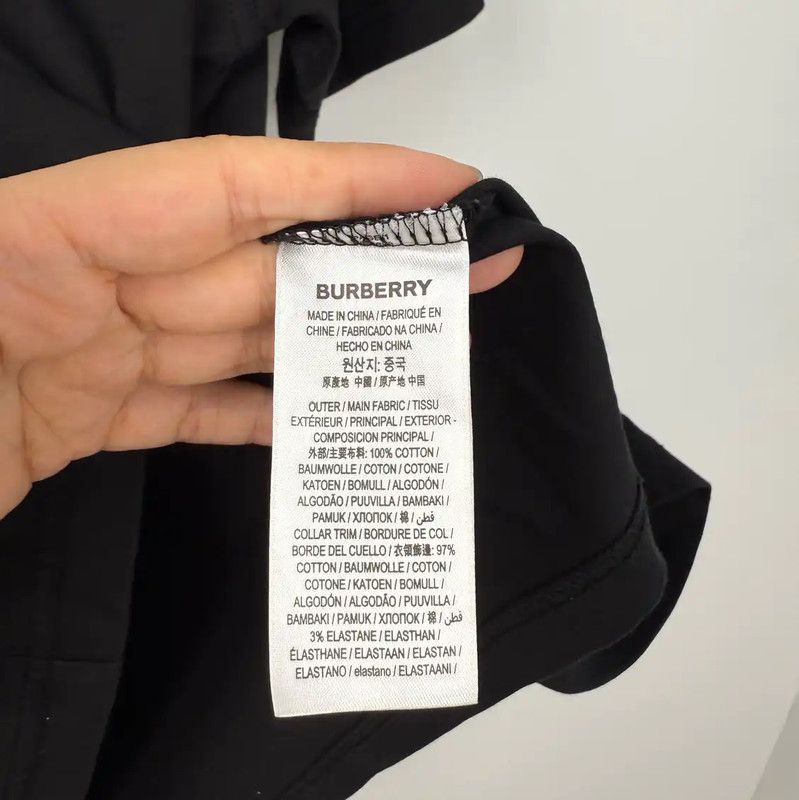 Burberry Burberry Black Cotton Lettered Short Sleeve T-Shirt Size S / US 4 / IT 40 - 8 Thumbnail