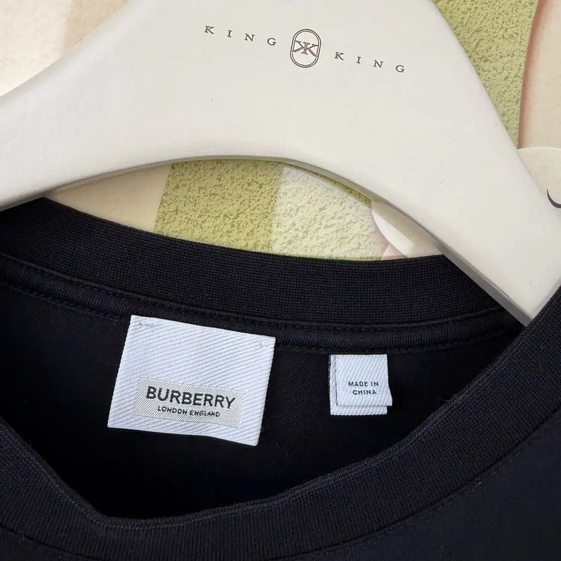 Burberry Burberry Black Cotton Lettered Short Sleeve T-Shirt Size S / US 4 / IT 40 - 5 Thumbnail