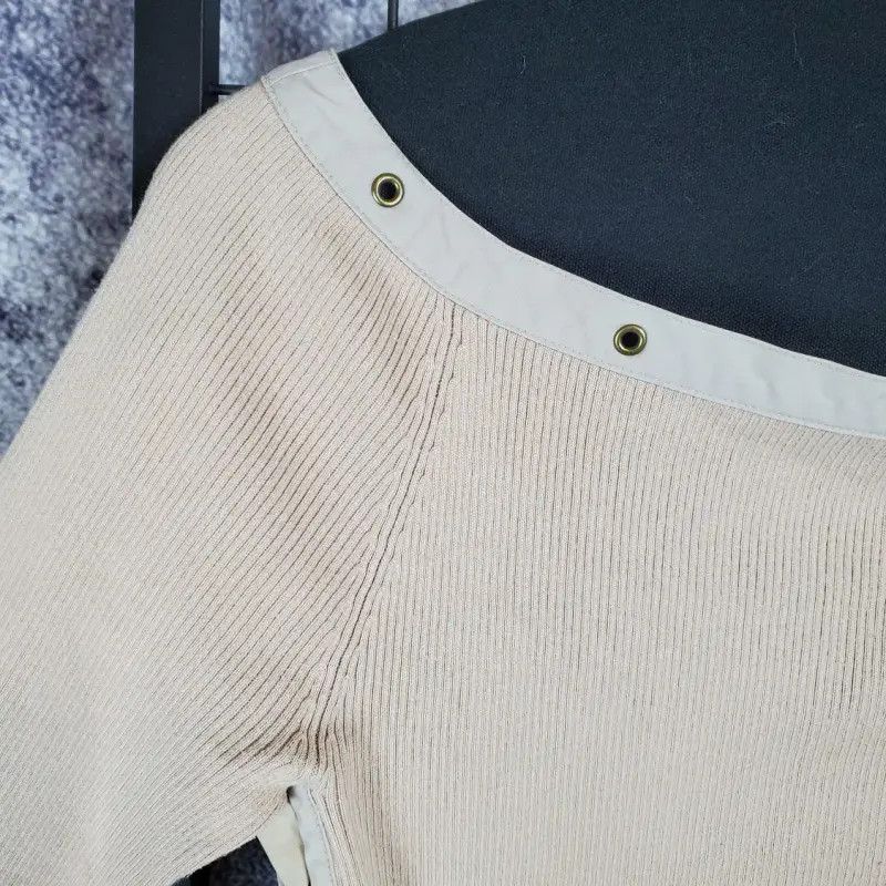 Burberry Burberry Off-Shoulder Khaki Cotton Blend Top Size S / US 4 / IT 40 - 7 Thumbnail