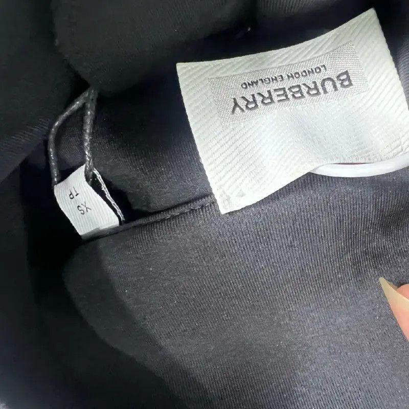 Burberry Burberry Women's Black Cotton T-Shirt XS Size XS / US 0-2 / IT 36-38 - 3 Thumbnail