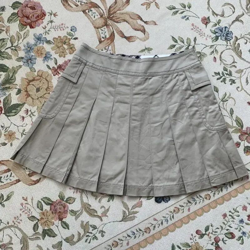 Burberry Burberry Pleated Skirt in Gray Cotton Size 23" - 5 Thumbnail