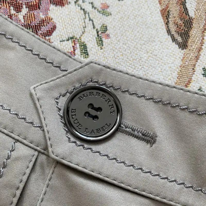 Burberry Burberry Pleated Skirt in Gray Cotton Size 23" - 2 Thumbnail