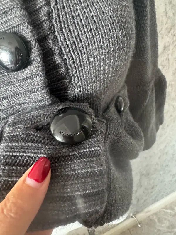 Burberry Burberry Women's Wool Blend Short Cardigan Size M / US 6-8 / IT 42-44 - 5 Thumbnail