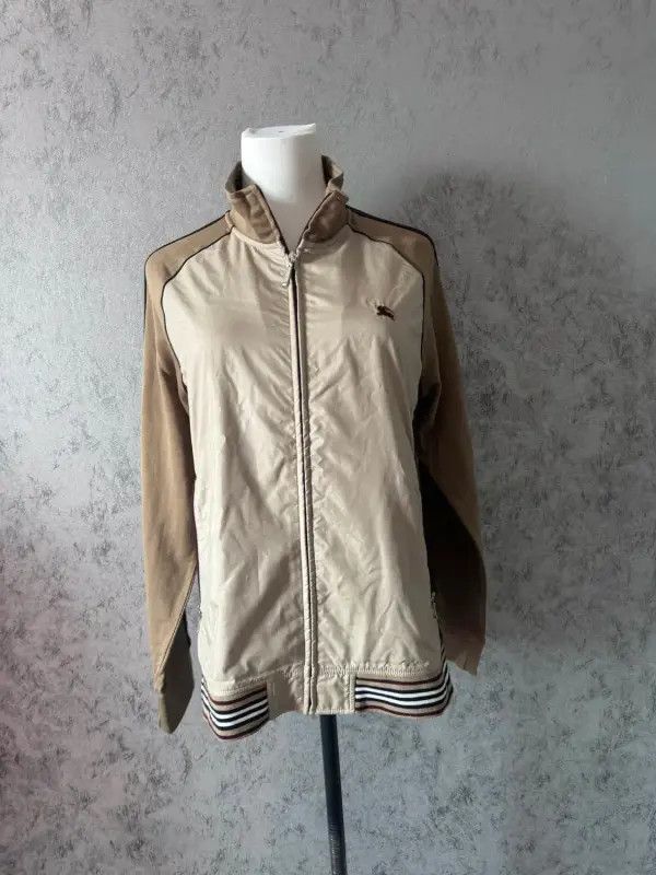 Burberry Burberry Color-Block Long Sleeve Sweatshirt Size M / US 6-8 / IT 42-44 - 3 Thumbnail