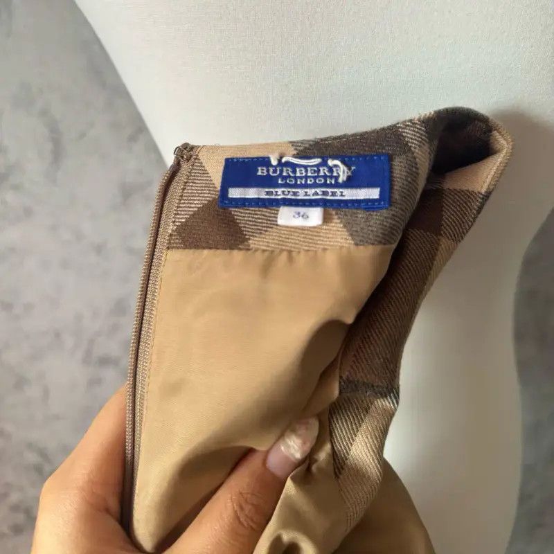 Burberry Burberry Color-Block Wool Short Dress for Women Size S / US 4 / IT 40 - 7 Thumbnail