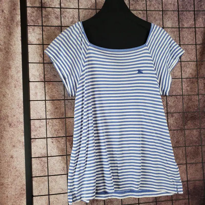 Burberry Burberry Summer Blue Striped Short Sleeve T-Shirt Size M / US 6-8 / IT 42-44 - 9 Thumbnail