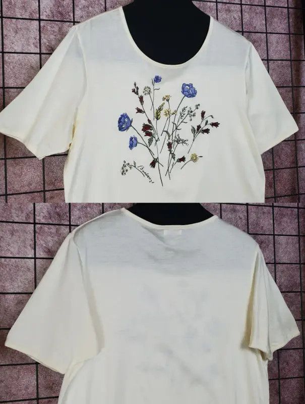 Burberry Burberry Beige Short Sleeve Embroidered Tee Size M / US 6-8 / IT 42-44 - 4 Thumbnail