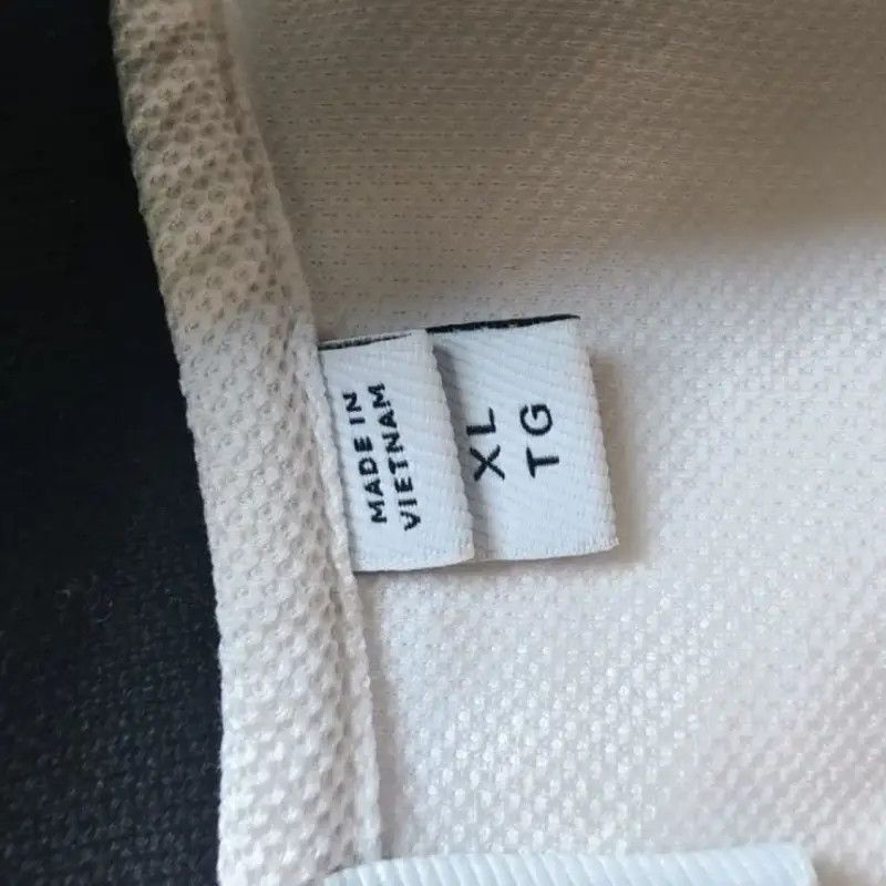 Burberry Burberry Women's White Cotton Polo Size XL / US 12-14 / IT 48-50 - 4 Thumbnail