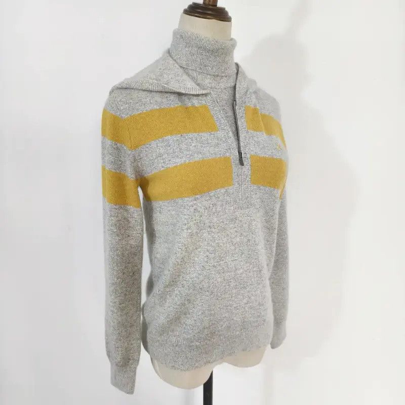 Burberry Burberry Women's Gray Wool Blend Long Sleeve Sweater Size M / US 6-8 / IT 42-44 - 3 Thumbnail