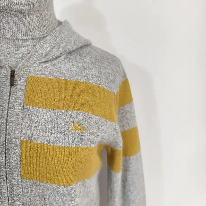 Burberry Burberry Women's Gray Wool Blend Long Sleeve Sweater Size M / US 6-8 / IT 42-44 - 4 Thumbnail