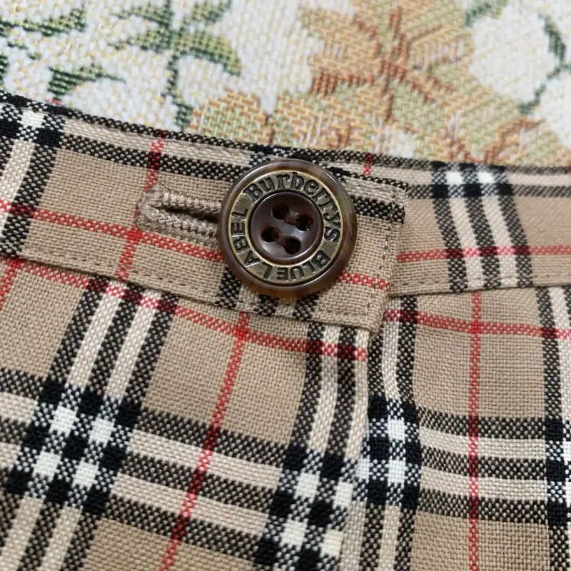 Burberry Burberry Beige Wool Check Pleated Skirt Size 23" - 2 Thumbnail