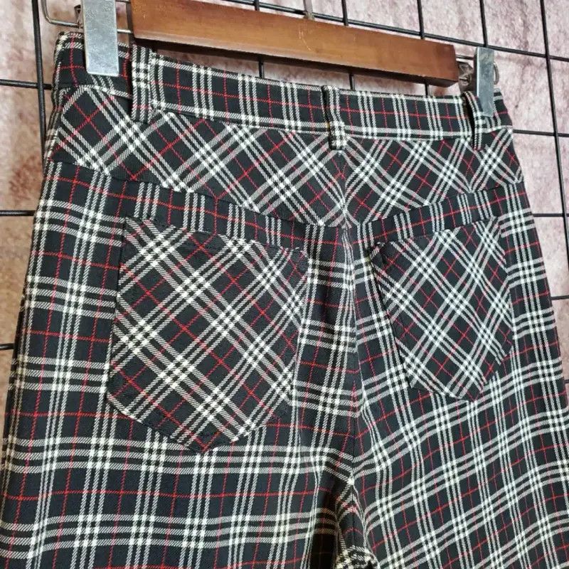 Burberry Burberry Black Checkered Cotton Blend Casual Pants Size 23" - 9 Thumbnail