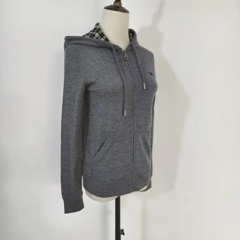 Burberry Burberry Gray Wool Long Sleeve Cardigan Size M / US 6-8 / IT 42-44 - 3 Thumbnail