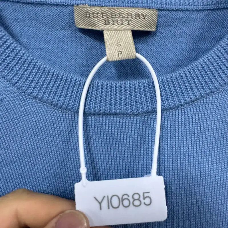 Burberry Burberry Light Blue Women's Wool Knit Sweater Size S / US 4 / IT 40 - 6 Thumbnail
