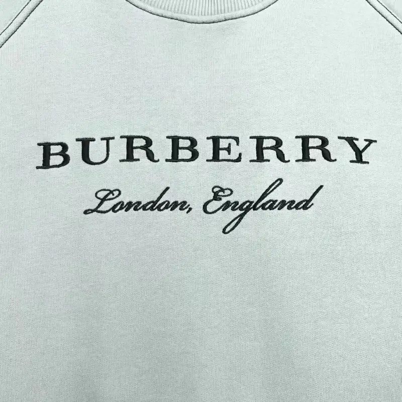 Burberry Burberry Light Green Sweatshirt for Women Size XS / US 0-2 / IT 36-38 - 4 Thumbnail