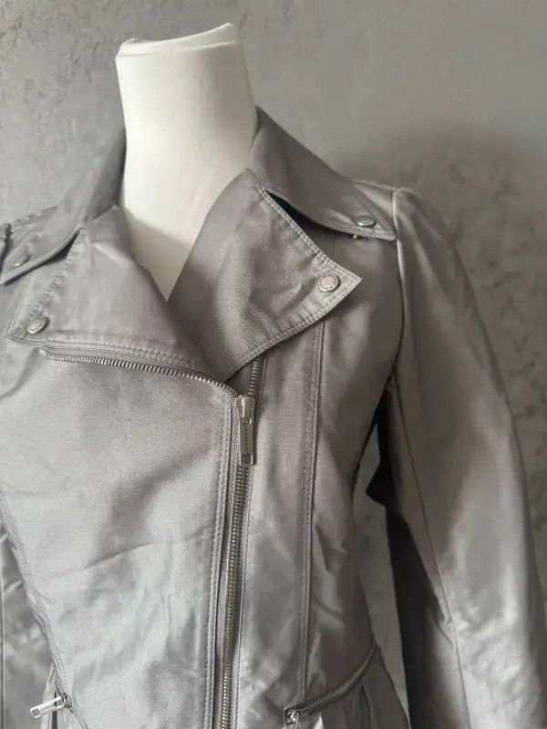 Burberry Burberry Silver Short Fitted Women's Jacket Size M / US 6-8 / IT 42-44 - 3 Thumbnail