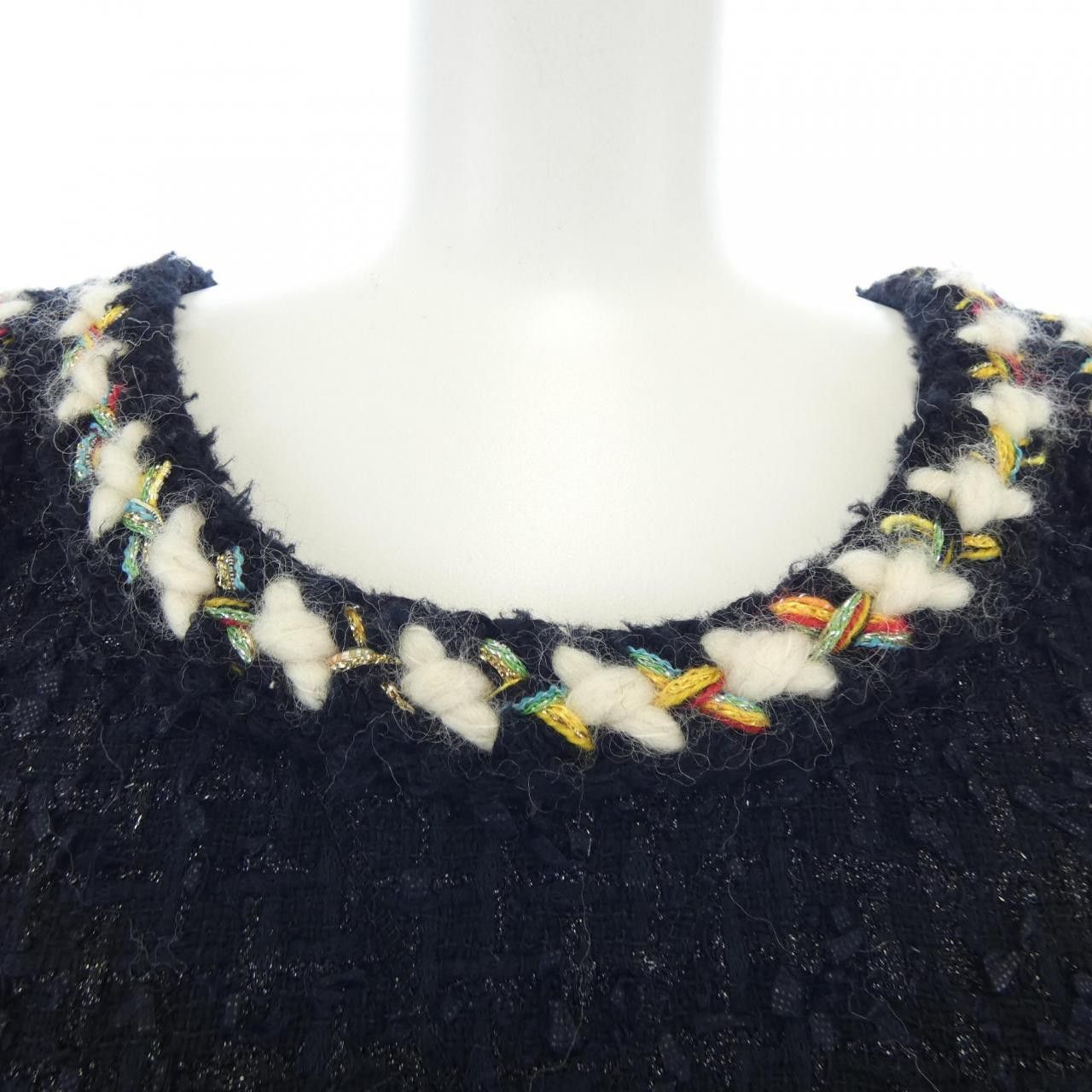 Chanel Chanel Chanel P75267V66430 Dress Others Dresses P75267V66430 DUTY FREE for USA Size ONE SIZE - 6 Thumbnail