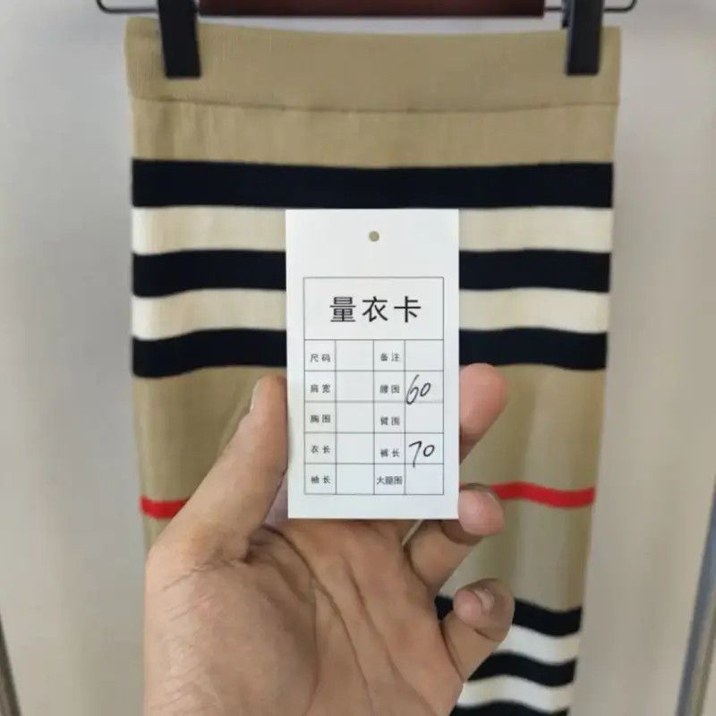Burberry Burberry Women's Khaki Wool Midi Skirt Size 23" - 5 Thumbnail
