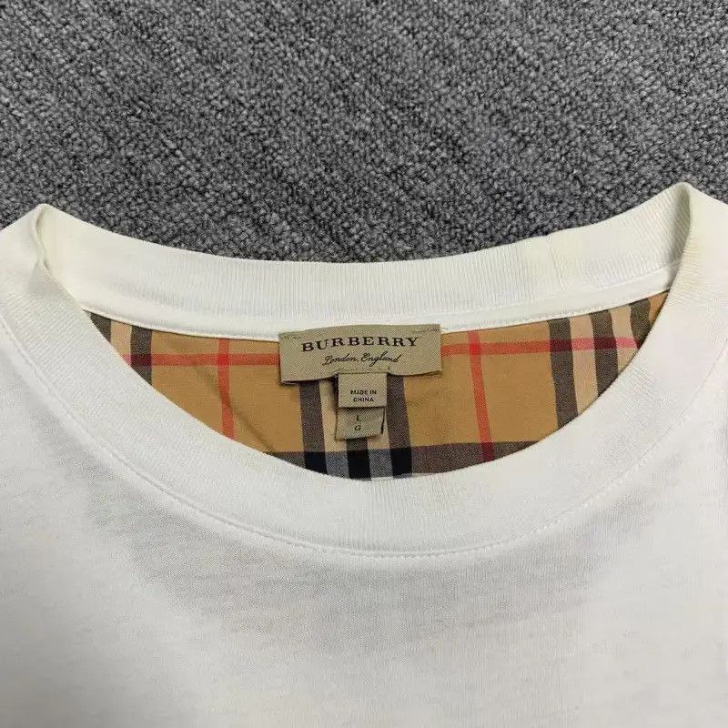 Burberry Burberry Women's White Cotton T-Shirt Size L / US 10 / IT 46 - 3 Thumbnail