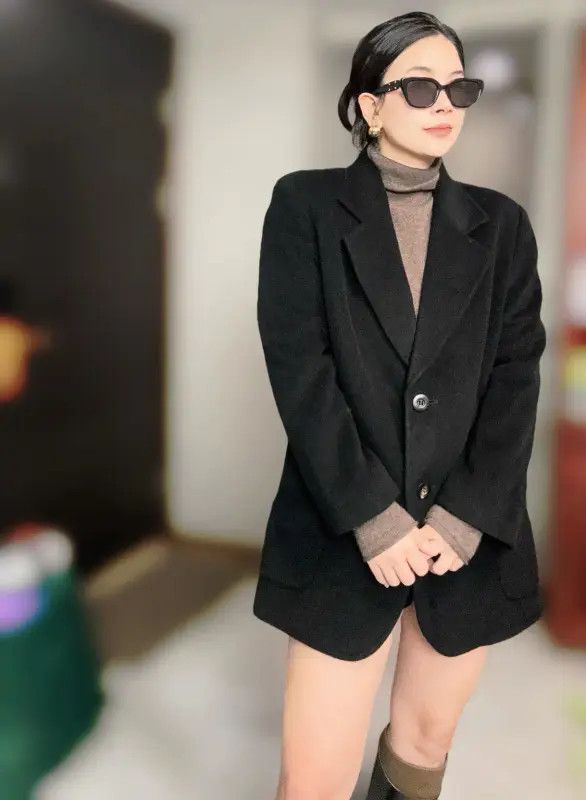 Burberry Burberry Black Wool Women's Coat Size ONE SIZE - 2 Thumbnail