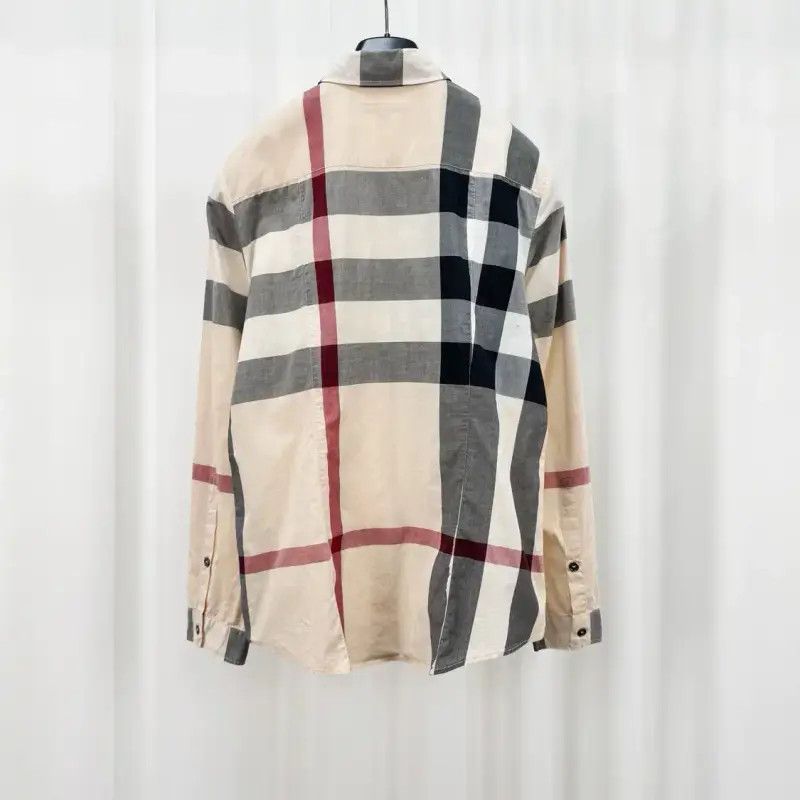 Burberry Burberry Long Sleeve Checkered Shirt in Khaki Size S / US 4 / IT 40 - 2 Thumbnail