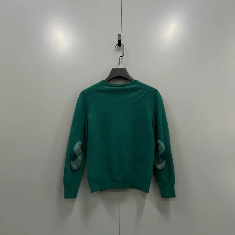 Burberry Burberry Green Wool V-Neck Sweater for Women Size M / US 6-8 / IT 42-44 - 2 Thumbnail
